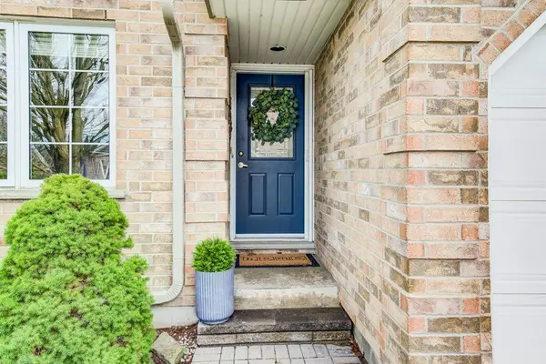 1198 Swan ST #1, North Dumfries, ON N0B 1E0