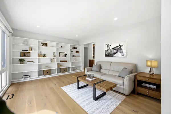 57 Kingsford CT, Kanata, ON K2K 1T8