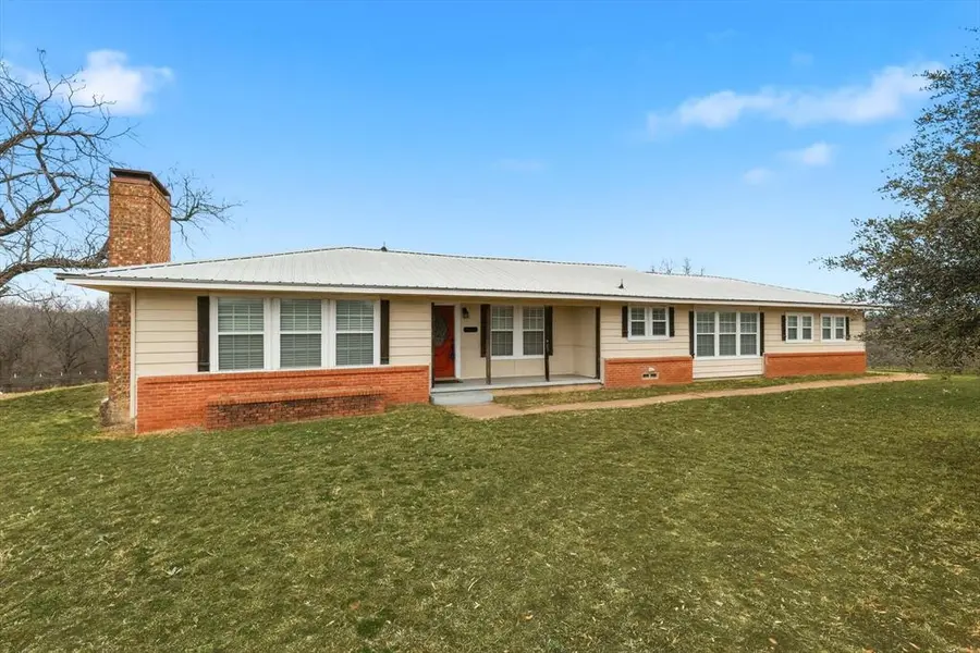 9820 FM 2451, Scurry, TX 75158