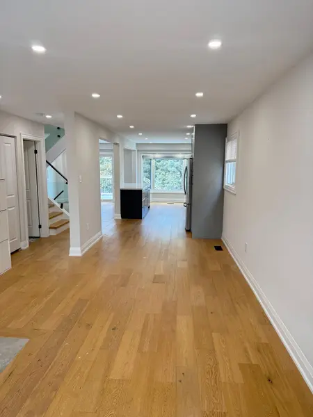 1143 Beaver Valley CRES, Oshawa, ON L1J 8N3