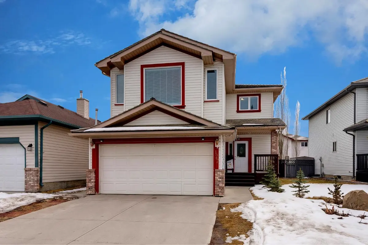 127 Woodside CRES NW, Airdrie, AB T4B 2K4