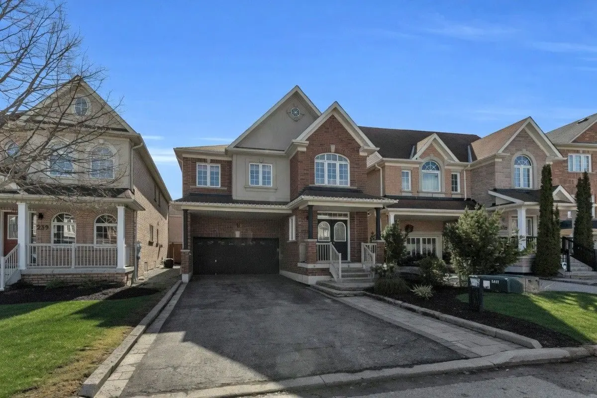 237 Karl Rose TRL, Newmarket, ON L3X 3J2