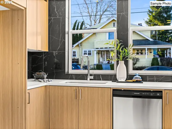 2890 NE 61st AVE, Portland, OR 97213