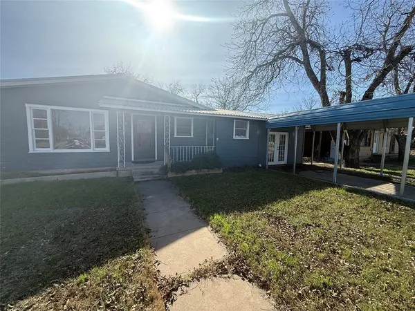 501 NEEDHAM Street, Coleman, TX 76834