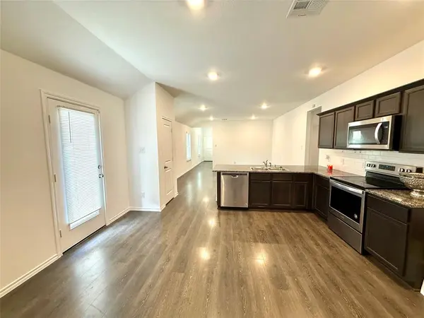 1018 Old Oaks Drive, Forney, TX 75126