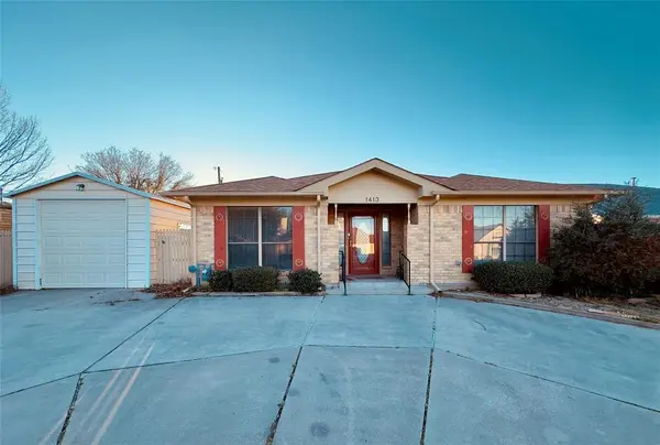 1413 Hickorywood Street, Sulphur Springs, TX 75482