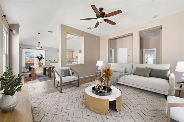 7411 Marsland Lane, Arlington, TX 76001