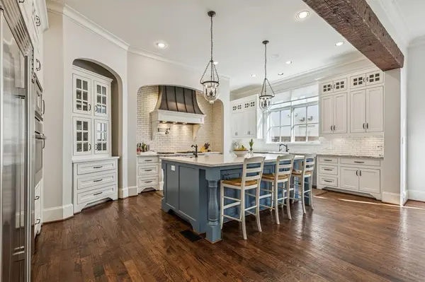 3021 Southwestern Boulevard, University Park, TX 75225