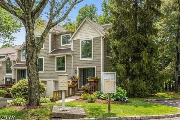 61 Mill Pond Rd #61, Woodland Park, NJ 07424