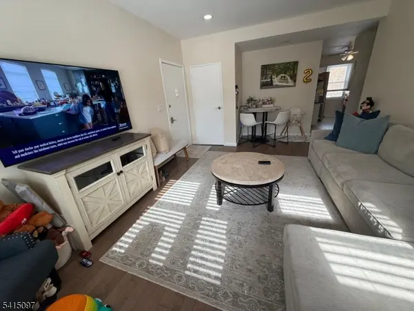 100 Pierson Miller Dr #B15, Pompton Lakes Boro, NJ 07442