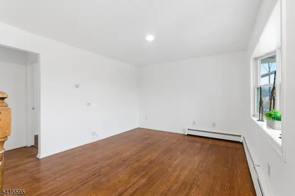 413 Wills Ave, Hopatcong Boro, NJ 07874