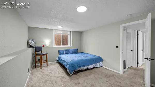 3480 Hickory Hill DR, Colorado Springs, CO 80906