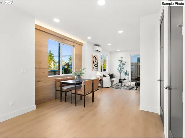 6142 NE Stanton ST, Portland, OR 97213