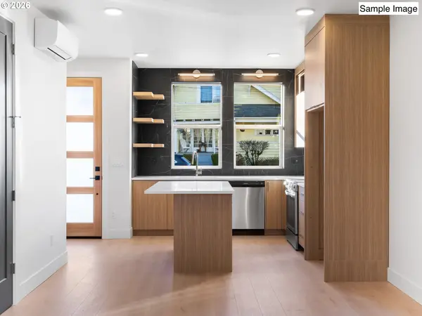 6126 NE Stanton ST, Portland, OR 97213