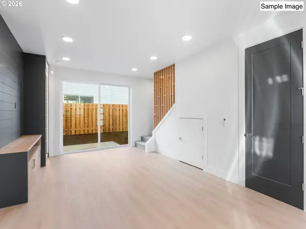 6126 NE Stanton ST, Portland, OR 97213