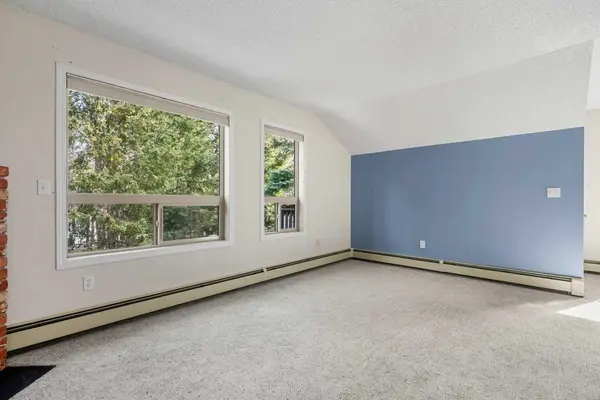 300 2 AVE #32, Dead Man's Flats, AB T1W2W4