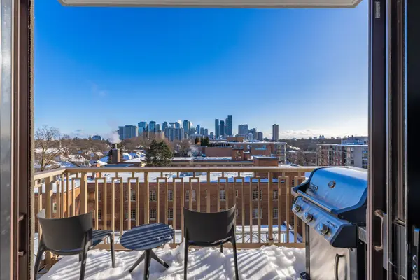 1 Strathgowan AVE #710, Toronto C04, ON M4N 0B3