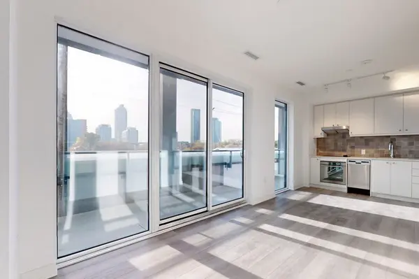 9 Tecumseth ST #213, Toronto C01, ON M5V 3G4