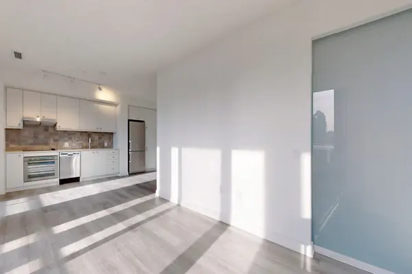 9 Tecumseth ST #213, Toronto C01, ON M5V 3G4