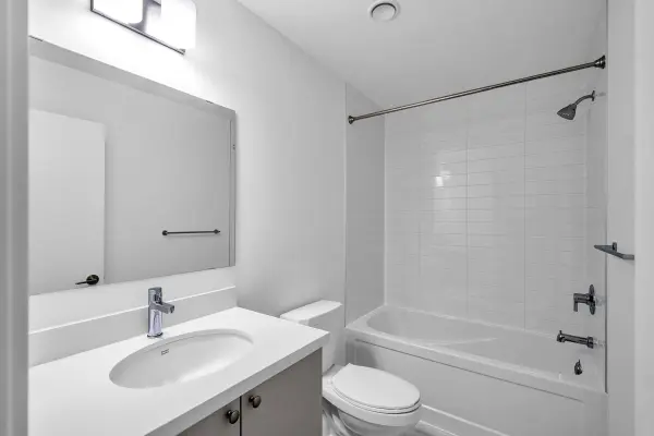 51 Clarington BLVD #1014, Clarington, ON L1C 7J8