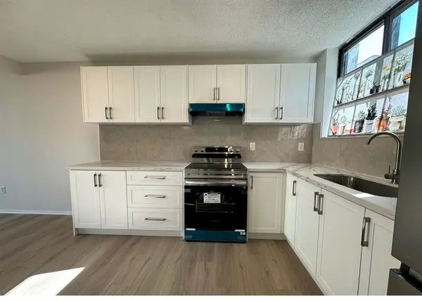 665 Kennedy RD #303, Toronto E04, ON M1K 5E2