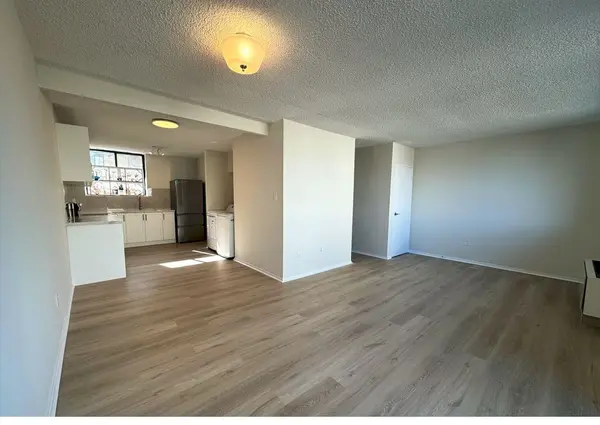 665 Kennedy RD #303, Toronto E04, ON M1K 5E2