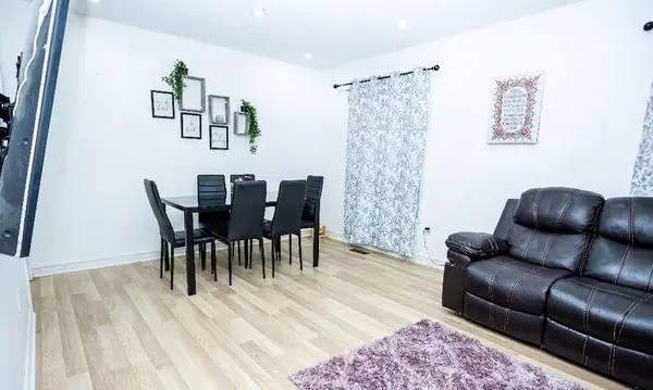 1540 Marshcourt DR, Pickering, ON L1V 6C6