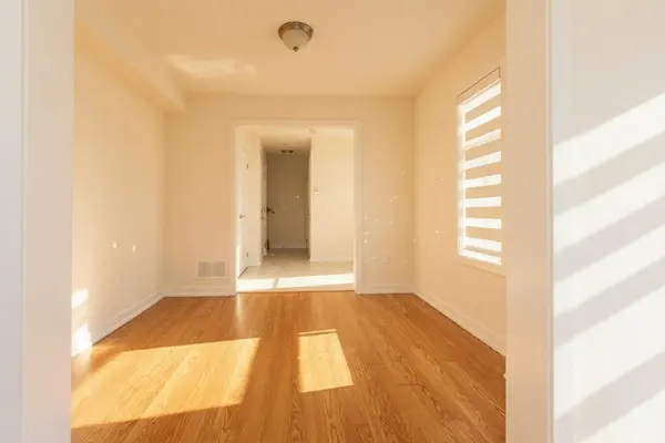 42 Dandara Gate, Vaughan, ON L4L 1V8