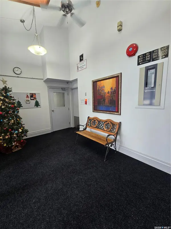 3308 33rd STREET W #318, Saskatoon, SK S7L 6S6