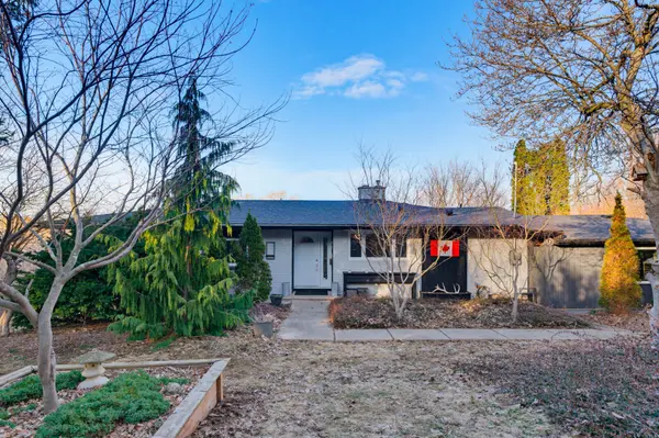 18 Cherry ST, Halton Hills, ON L7G 3J8