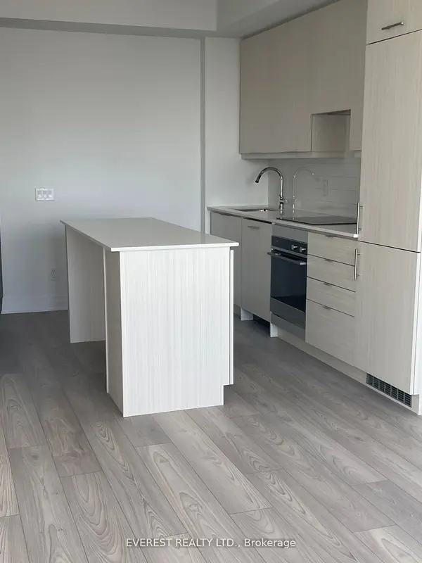 36 ELM DR W #3307, Mississauga, ON L5B 0N3