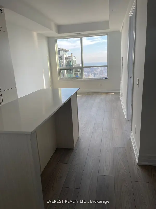 36 ELM DR W #3307, Mississauga, ON L5B 0N3