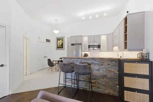 4013 Kilmer DR #410, Burlington, ON L7M 4M3