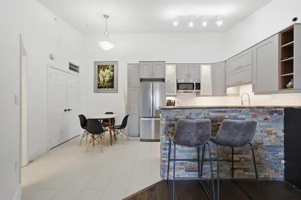 4013 Kilmer DR #410, Burlington, ON L7M 4M3