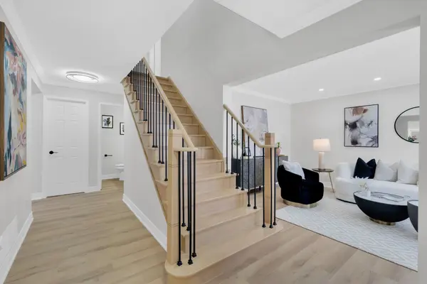 25 Porteous CIR, Brampton, ON L6S 5C1