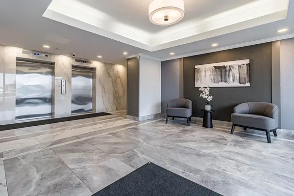 2900 Battleford RD #412, Mississauga, ON L5N 2V9