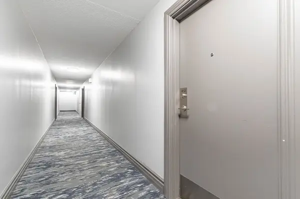 2900 Battleford RD #412, Mississauga, ON L5N 2V9