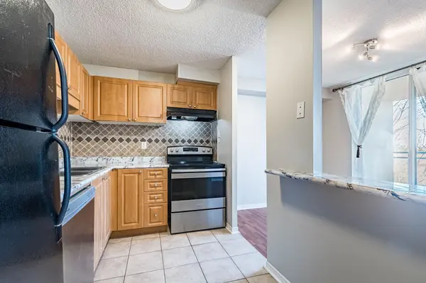 2900 Battleford RD #412, Mississauga, ON L5N 2V9