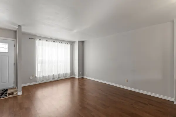 253 Taylor ST #19, London East, ON N5Y 2J6