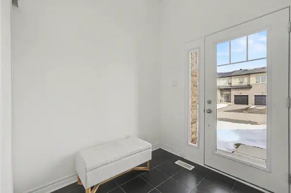 78 Rallidale ST, Blossom Park - Airport And Area, ON K1X 0G7