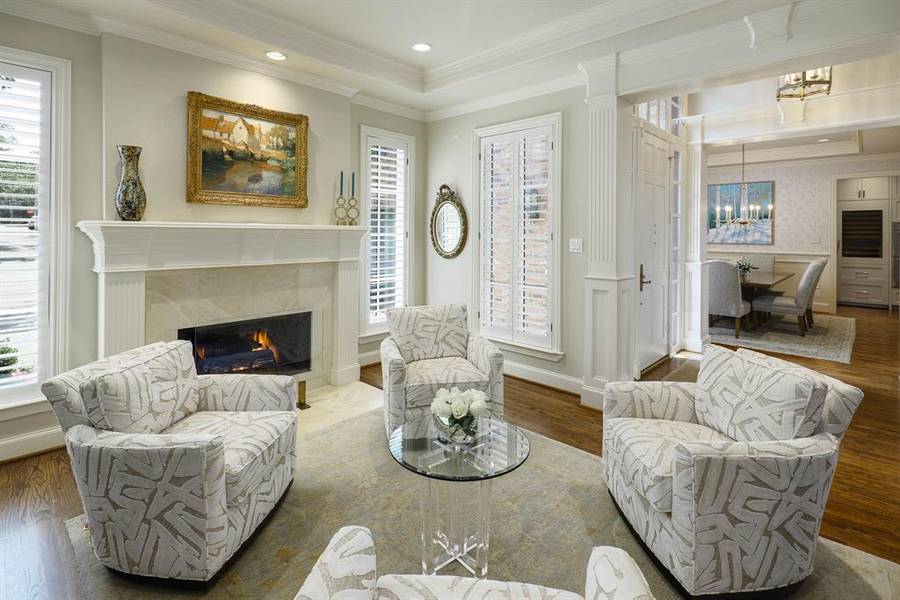 17 Ashton Court, Dallas, TX 75230