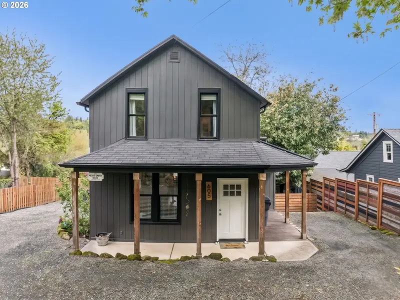 605 3RD AVE, Oregon City, OR 97045