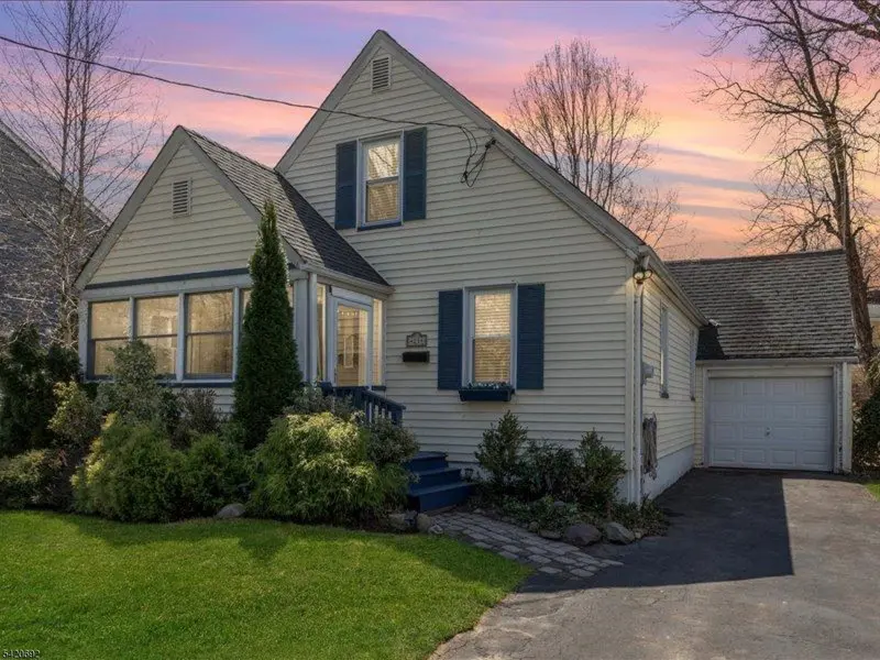 21 Mohawk Drive, Cranford Twp., NJ 07016