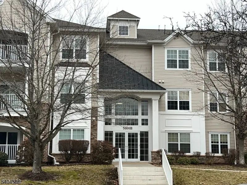 5211 Chesterwood Way, Franklin Twp., NJ 08873