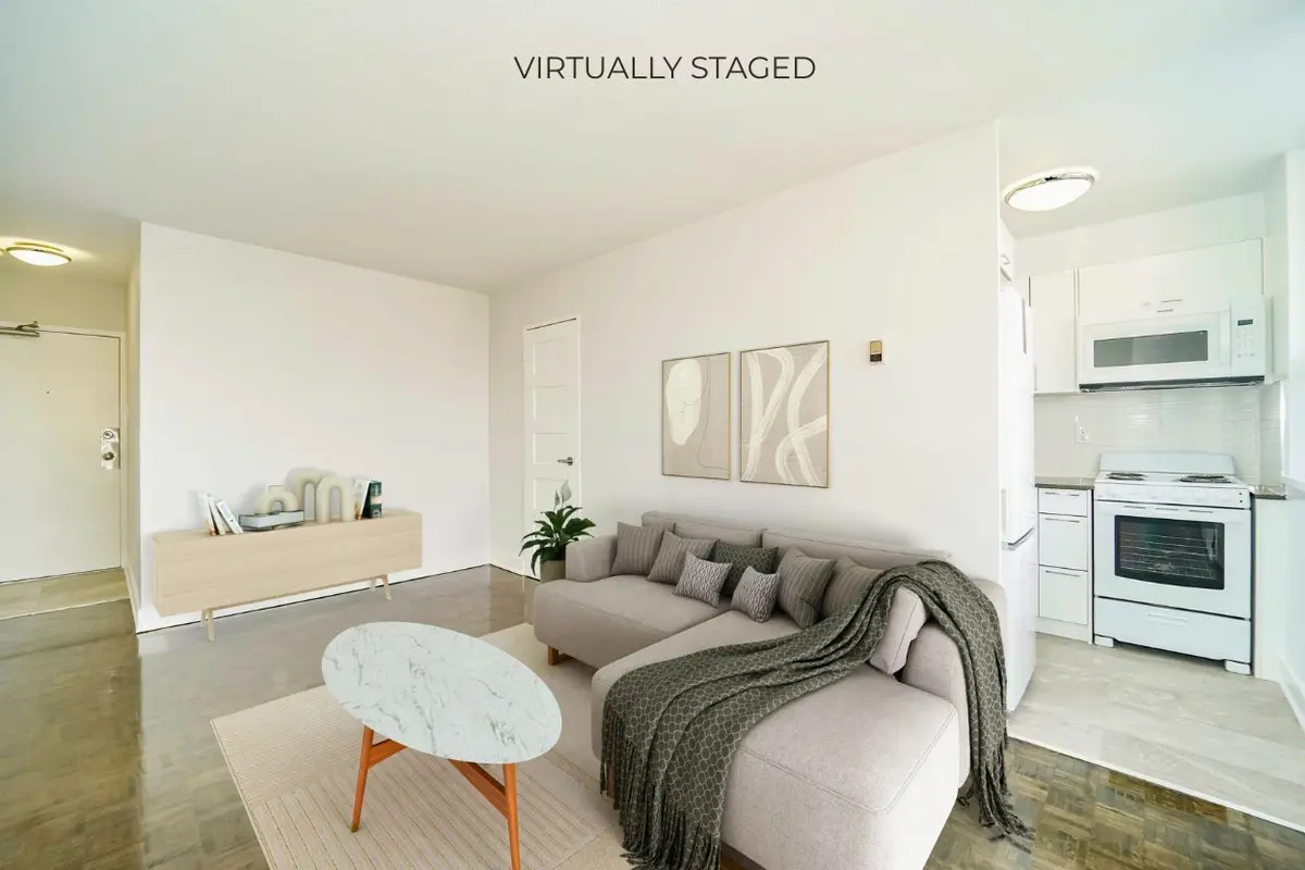 1500 Bathurst ST #701, Toronto C03, ON M5P 3L3