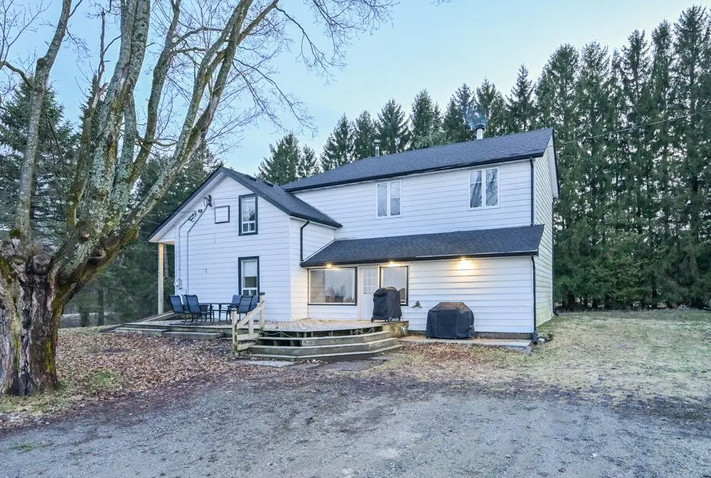 347157 Mono Centre RD E, Mono, ON L9W 5T6