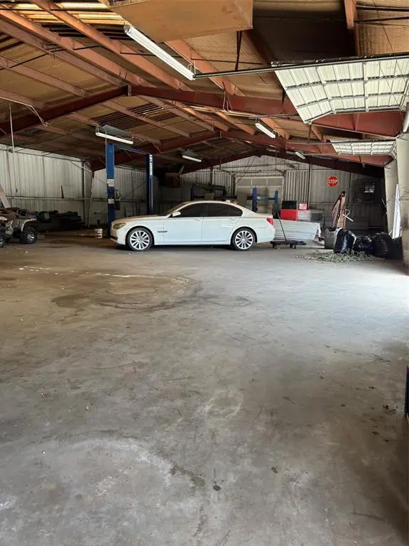 3306 Sylvan Avenue, Dallas, TX 75212