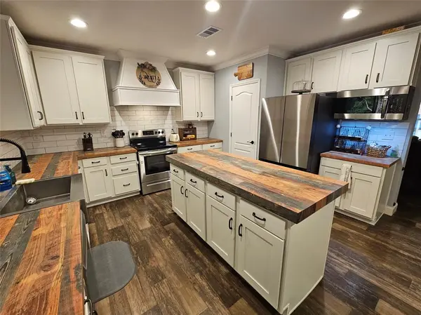 220 Pr 5374, Groesbeck, TX 76642