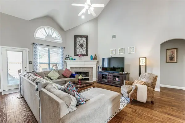 14886 Daneway Drive, Frisco, TX 75035