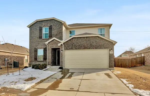 1340 Waggoner Drive, Aubrey, TX 76227